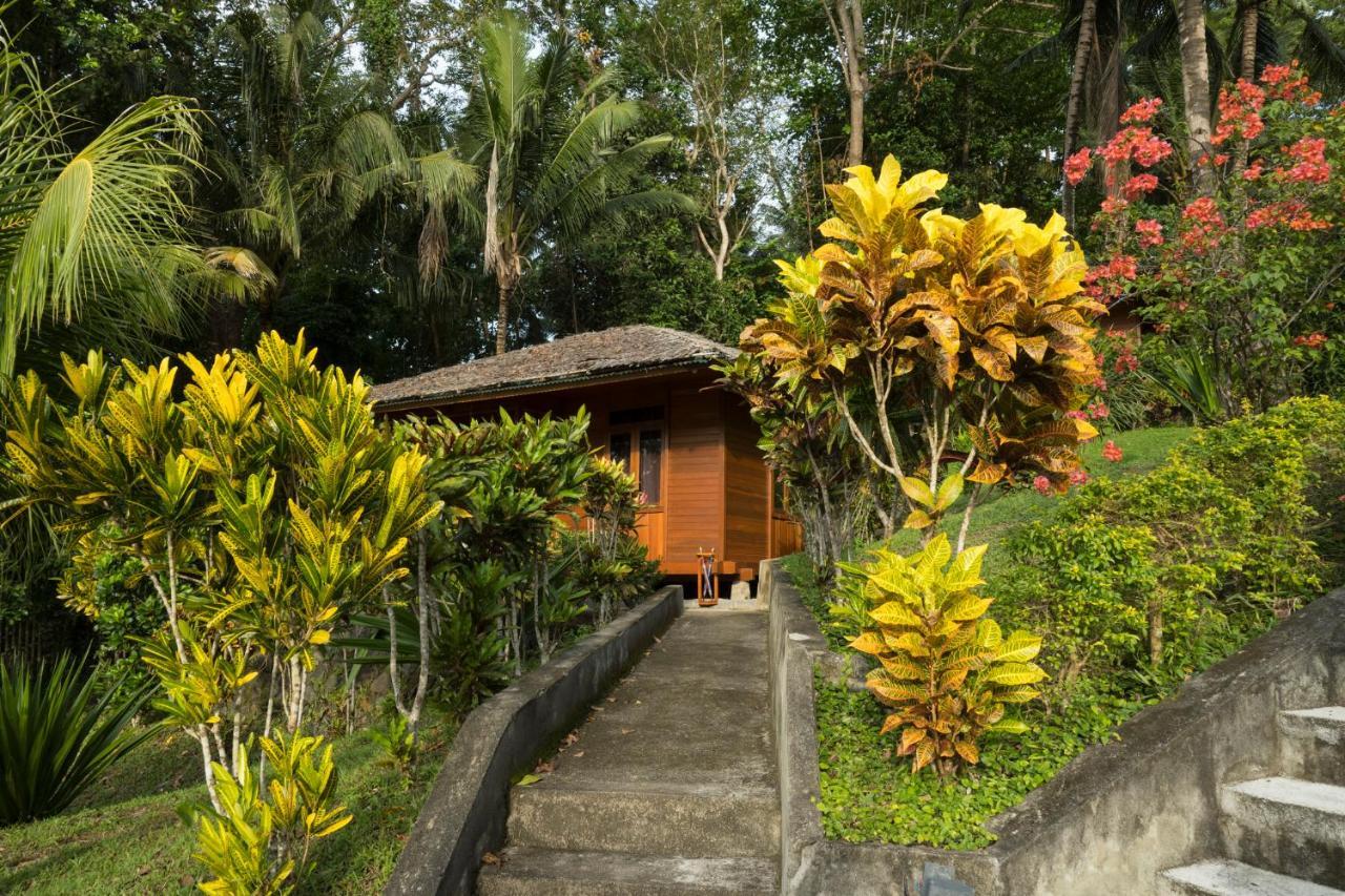 K2 Lembeh Dive Resort Bitung ภายนอก รูปภาพ
